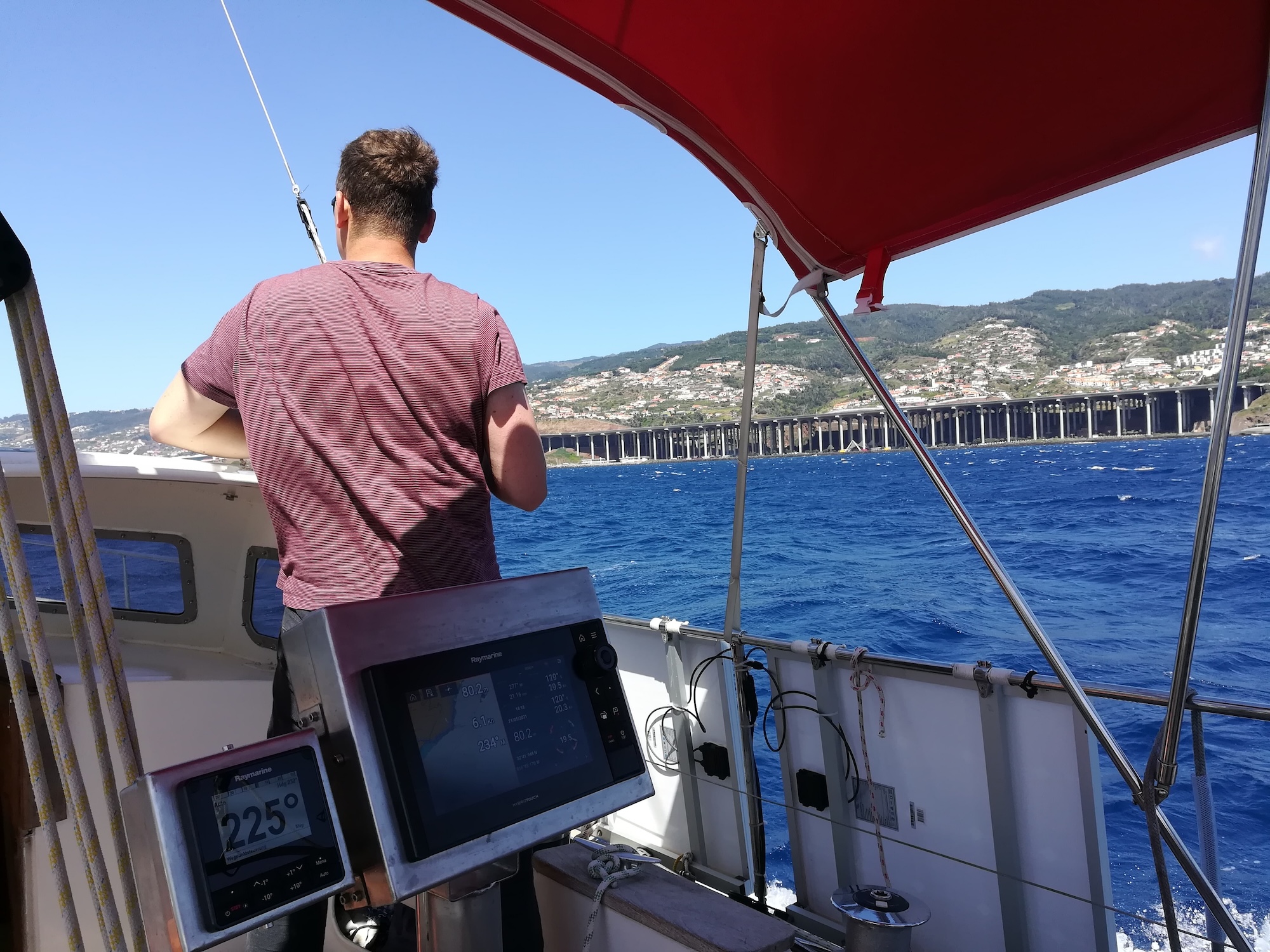 Die berühmte Landebahn auf Stelzen